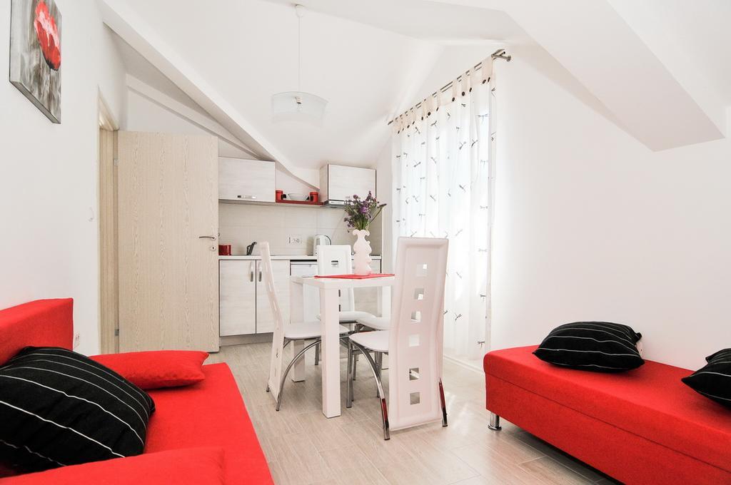 Apartmani P&M Tivat Eksteriør billede